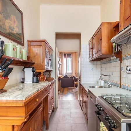 Central Elegant Apartment - Liberty House Bologna Kültér fotó