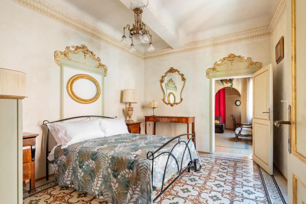 Central Elegant Apartment - Liberty House Bologna Kültér fotó