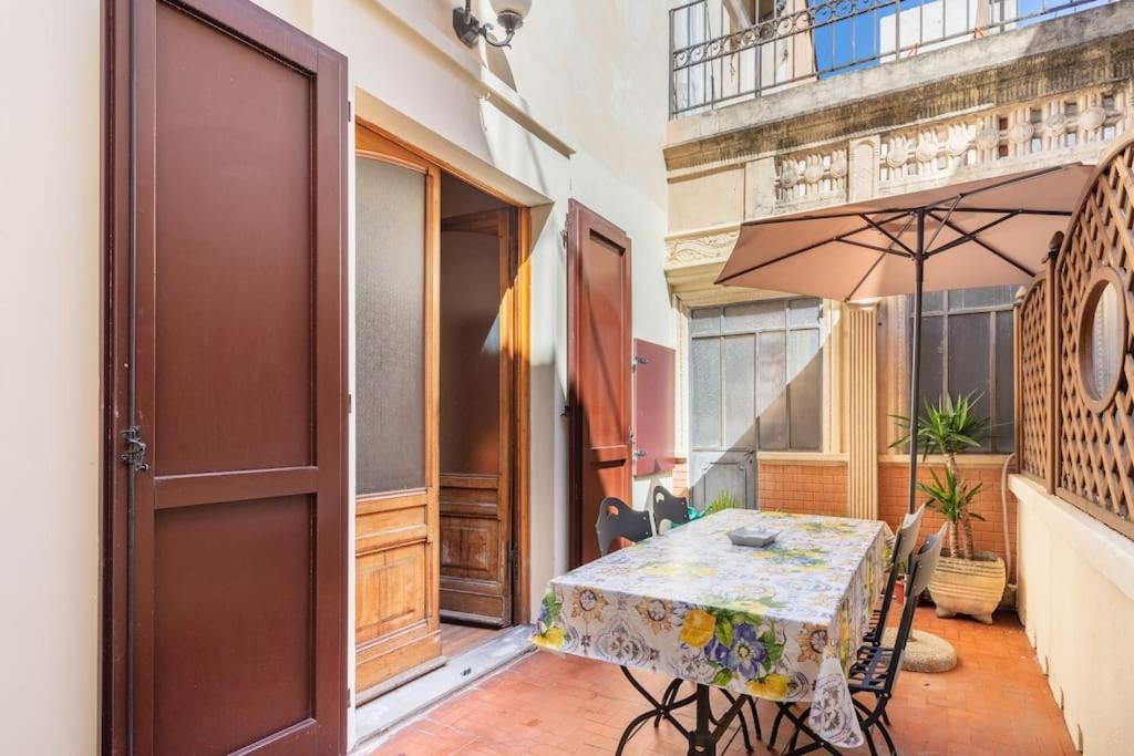 Central Elegant Apartment - Liberty House Bologna Kültér fotó