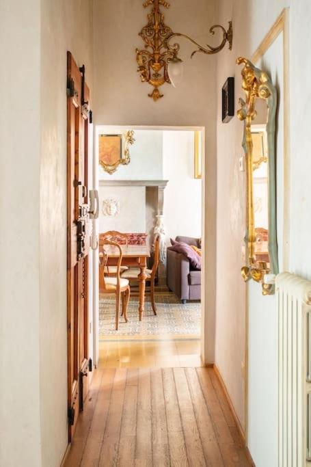 Central Elegant Apartment - Liberty House Bologna Kültér fotó